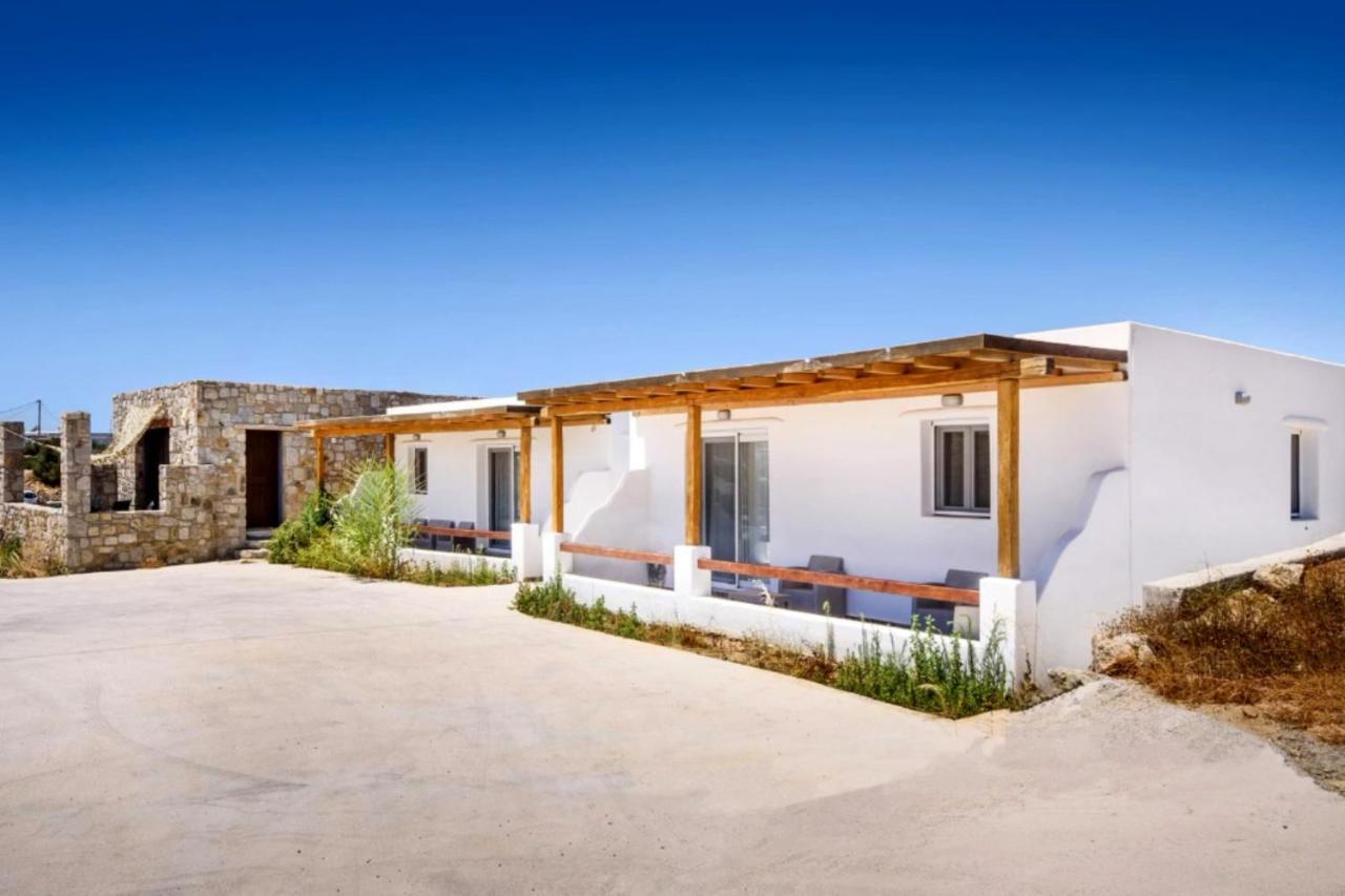 House Suites - Psarou *